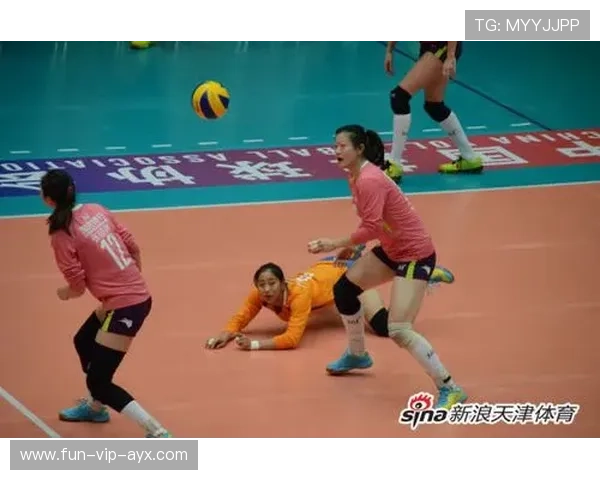 天津女排王倩扣球连中，助队获胜